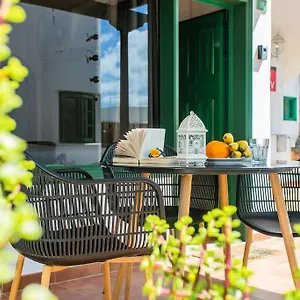 https://casa-puerto-del-carmen-lanzarote.puertodelcarmen-hotels.org