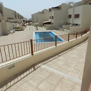 https://los-cristianos-3-bed-luxurious-villa.tenerifehoteles.net
